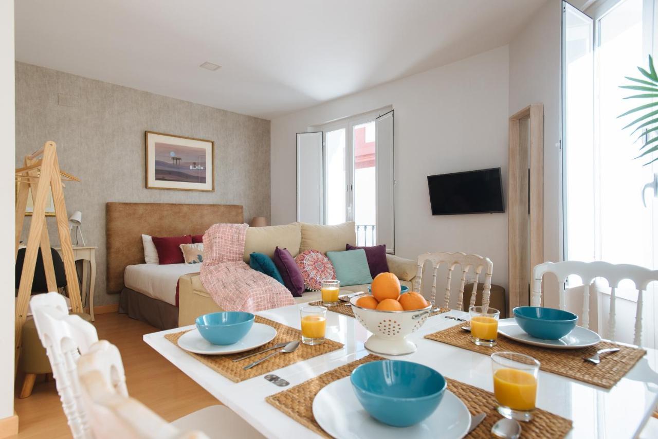 Hostly Acetres 2A-Penthouse In City Center-Fibre-Parking Opt セビリア エクステリア 写真